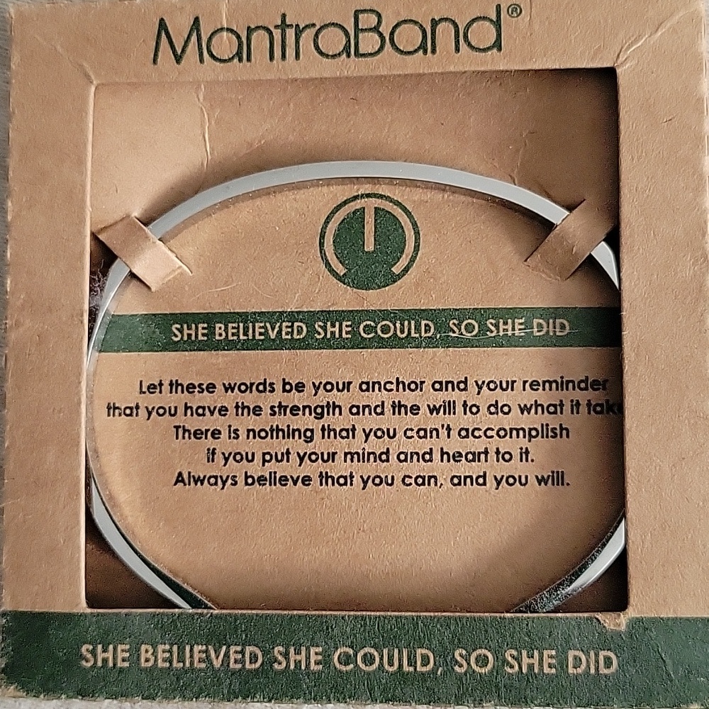 MantraBand SHE BELIEVED SHE COULD, SO SHE DID